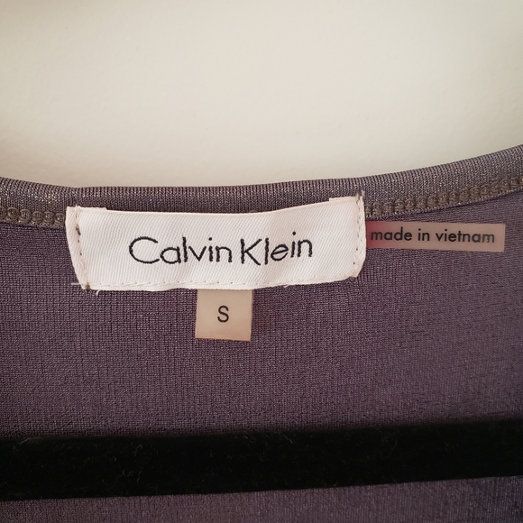 Calvin Klein ladies sleeveless blouse - Picture 3 of 5